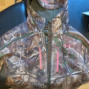 Under Armour Women's Camo Ski Jacket with Pink Details